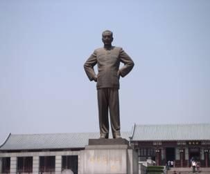 恭賀騰方PVC運(yùn)動(dòng)地板打入淮安市場
